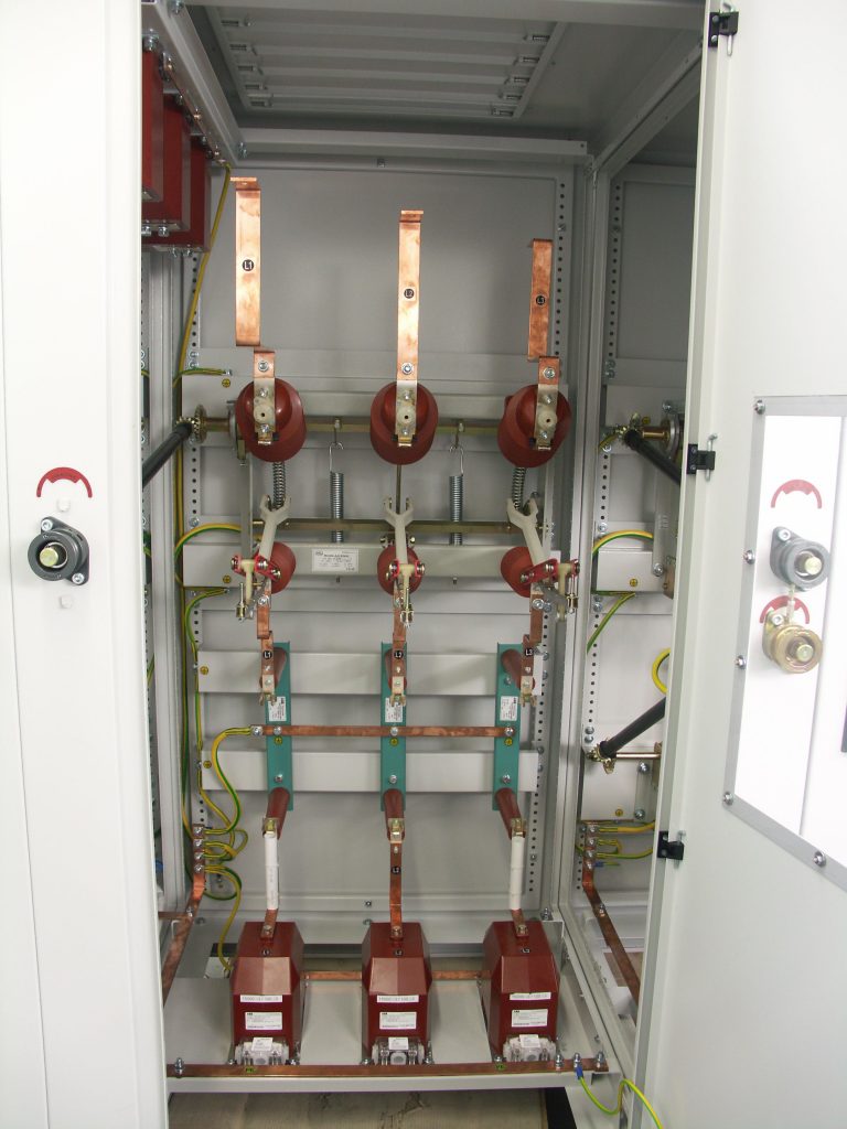 Mittelspannungs-Schaltanlagen, Schaltschränke bis 30 kV, nach Maß.