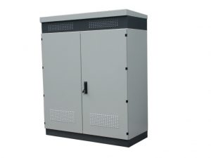 Schaltschrank wetterfest aus Aluminum belüftet